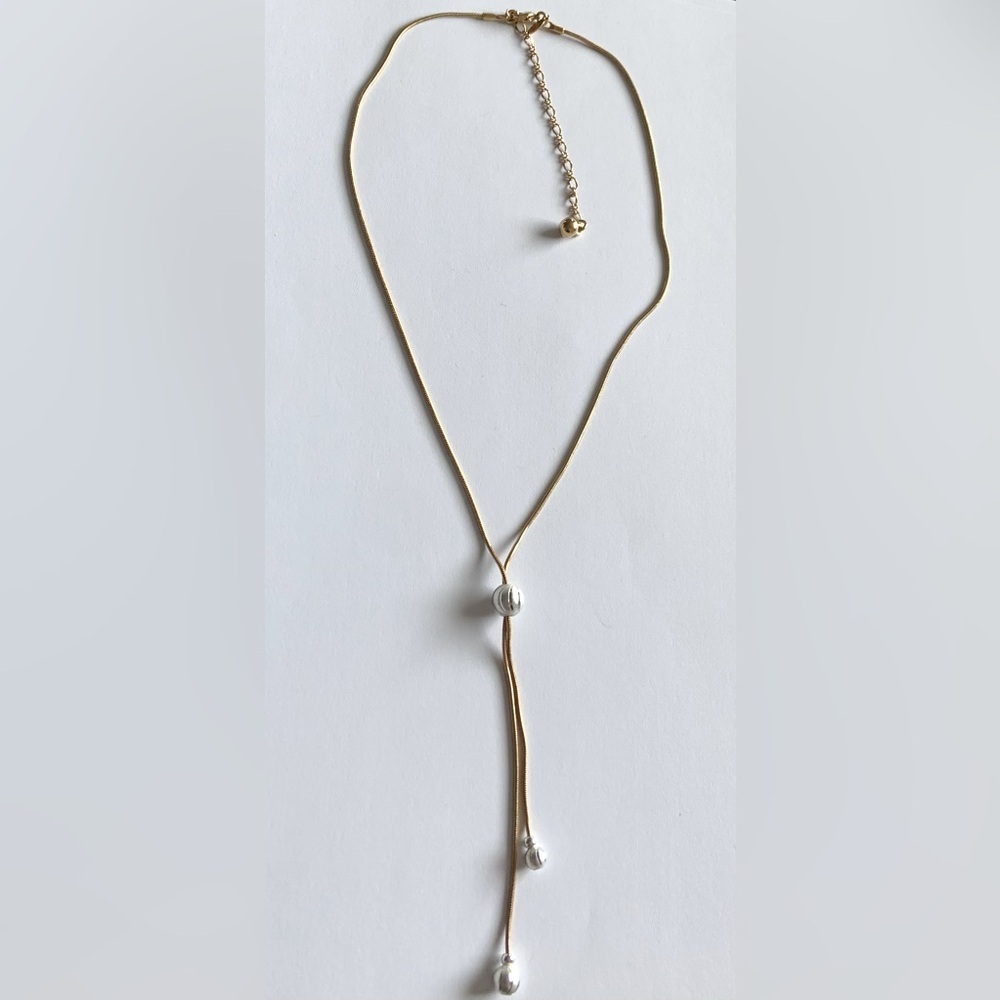 🦖5 for $20 | Two tone Avon lariat necklace